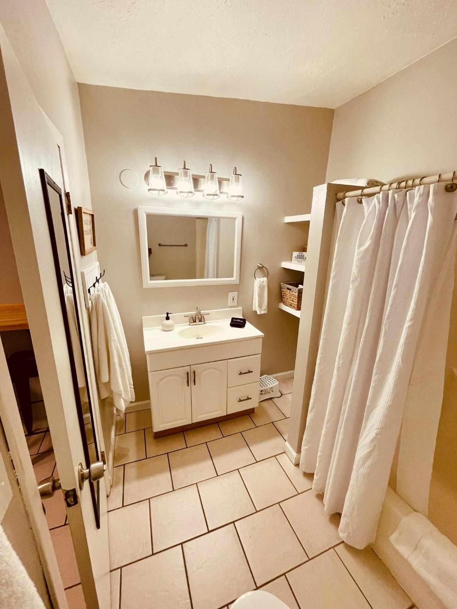 Iona Mercantile Bnb Rigby Exteriér fotografie
